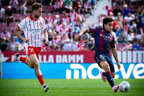 ليفانتي يعمق جراح جيرونا برباعية في الدوري الإسباني